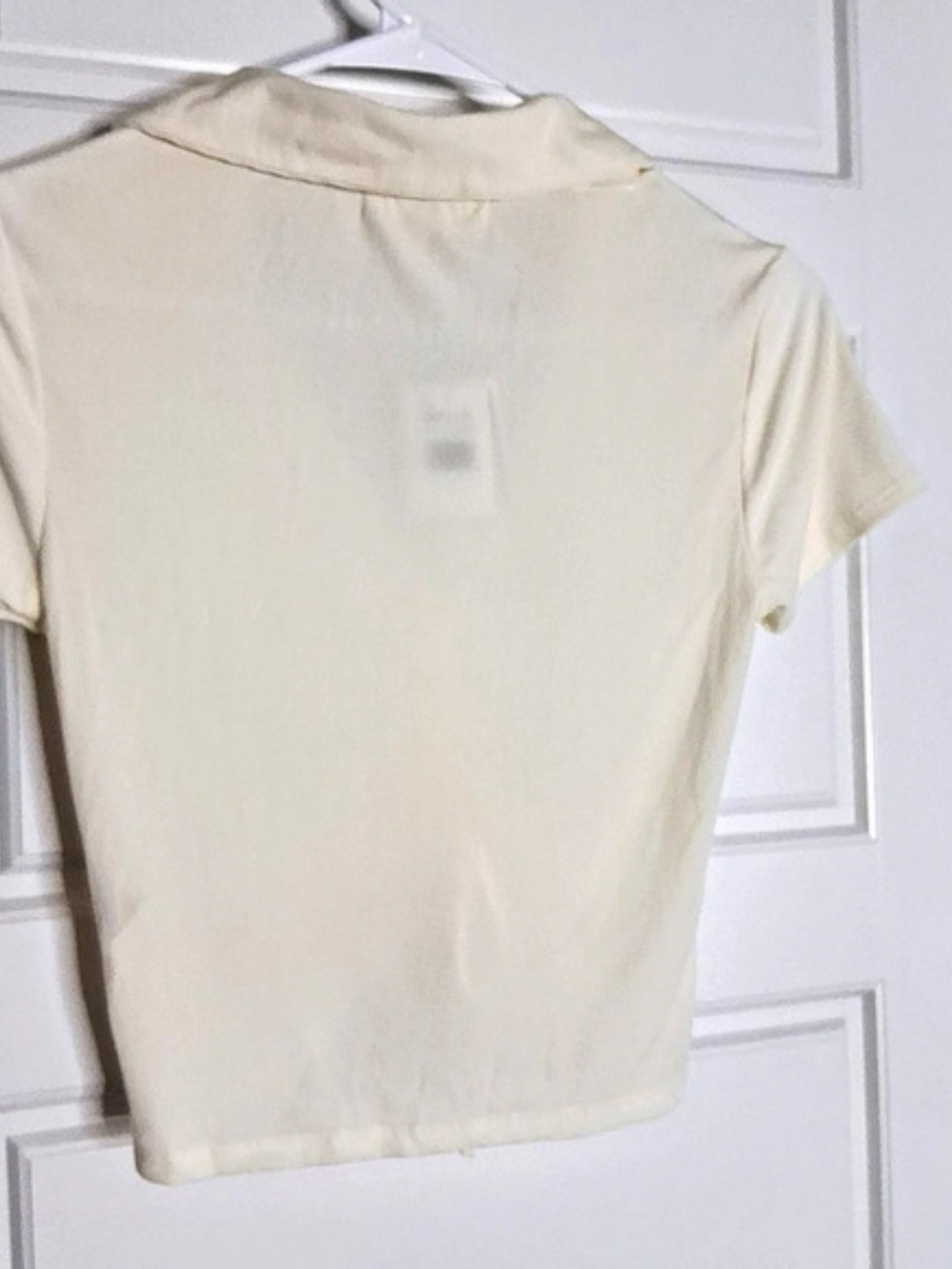 No Comment Ribbed Short Sleeve Collared Ruched Front Crop Top Ribbed Ruched - Picture 3 of 4